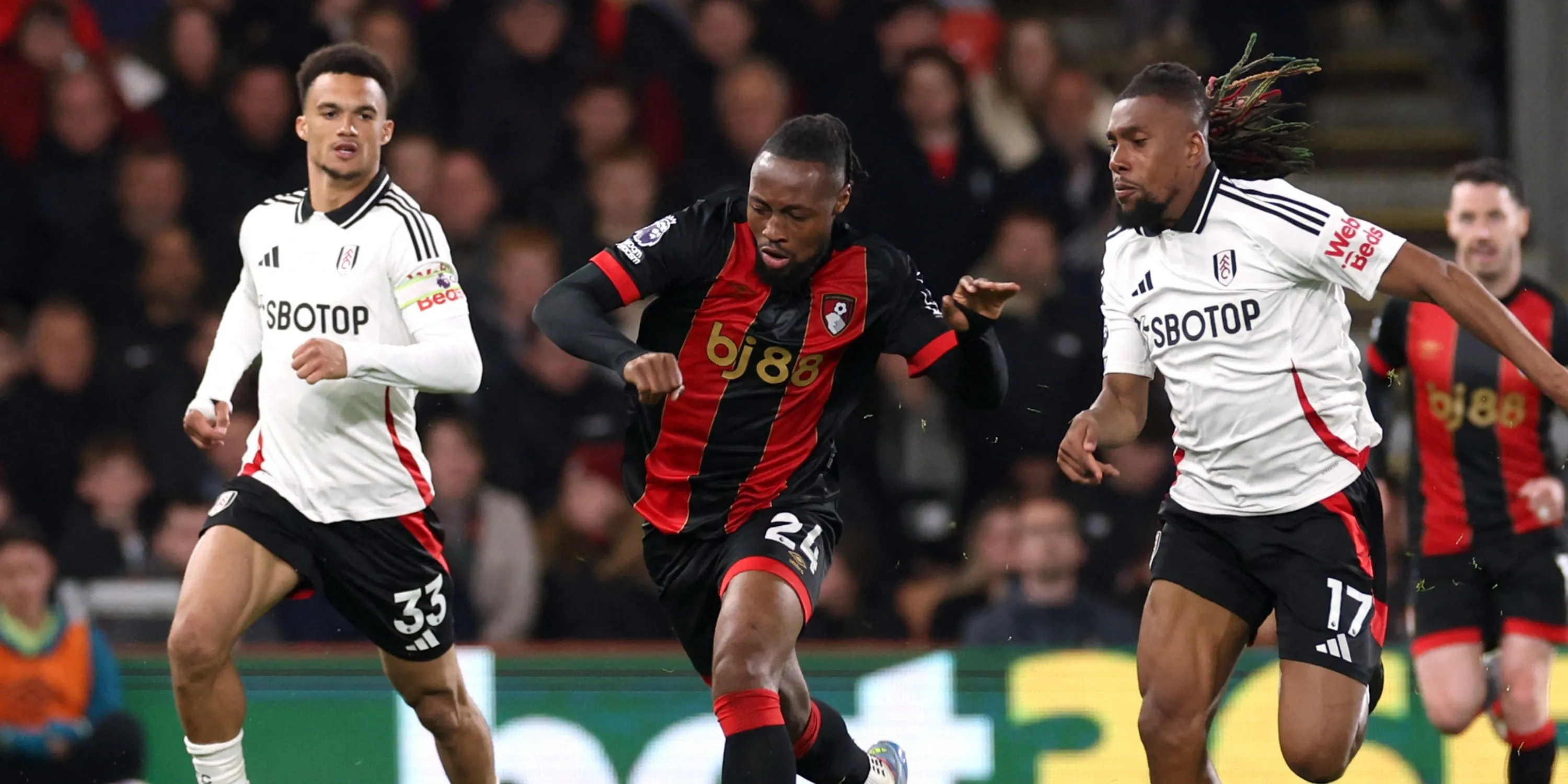 Antoine Semenyo thi đấu tại Premier League cho Bournemouth, nổi bật với khả năng dứt điểm đa dạng
