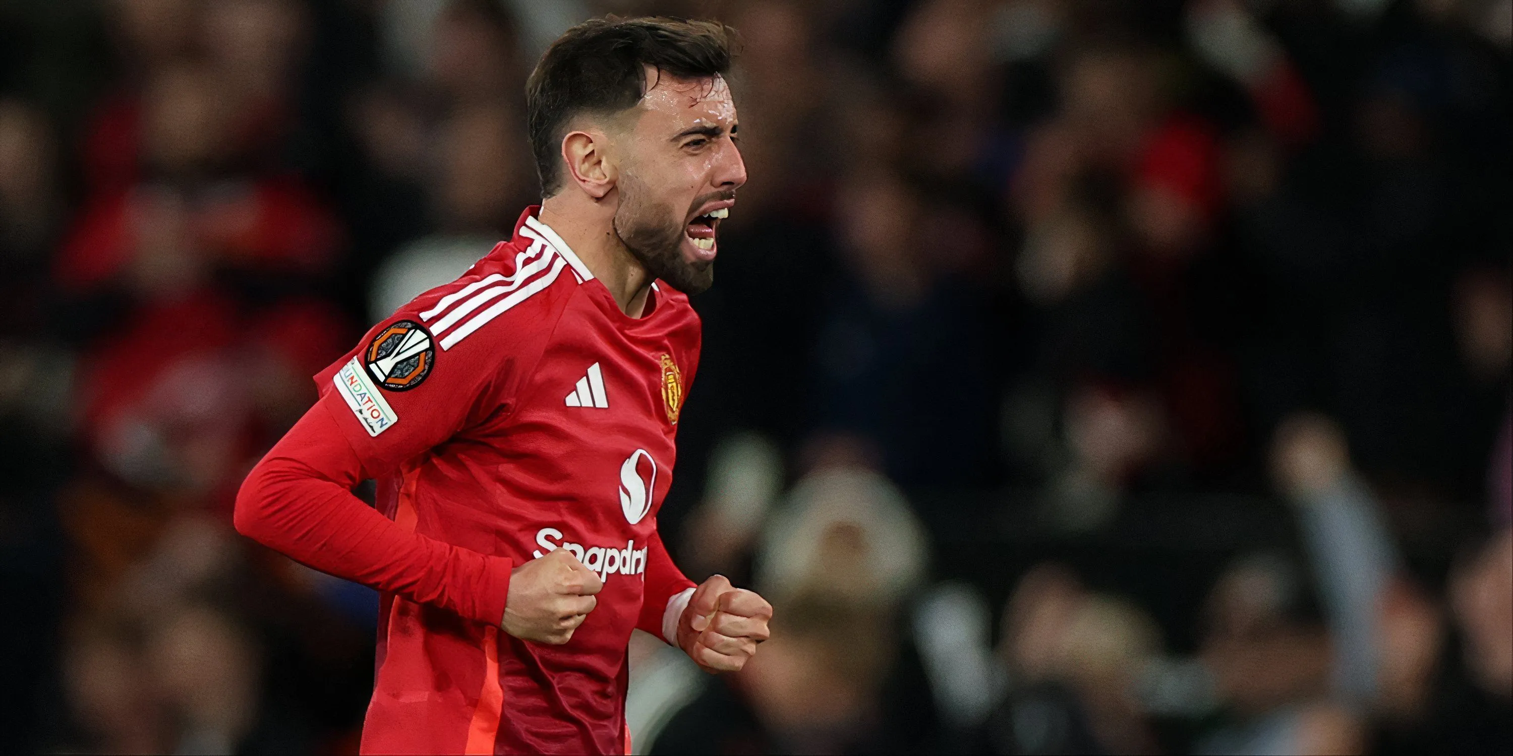 Bruno Fernandes, đội trưởng và ngôi sao tấn công của Manchester United