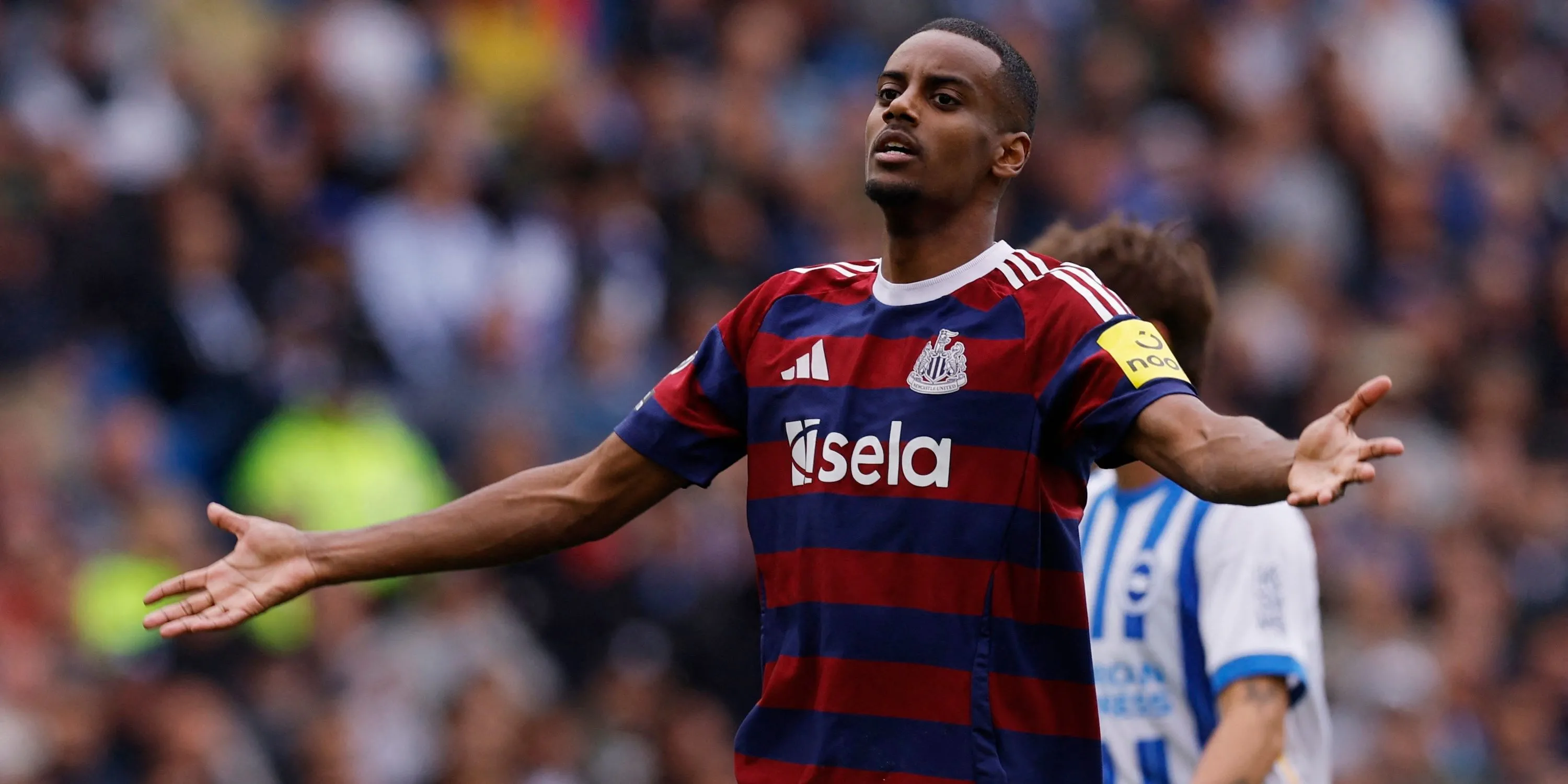 Alexander Isak ăn mừng bàn thắng khác cho Newcastle, khẳng định đẳng cấp tiền đạo hàng đầu tại Premier League.
