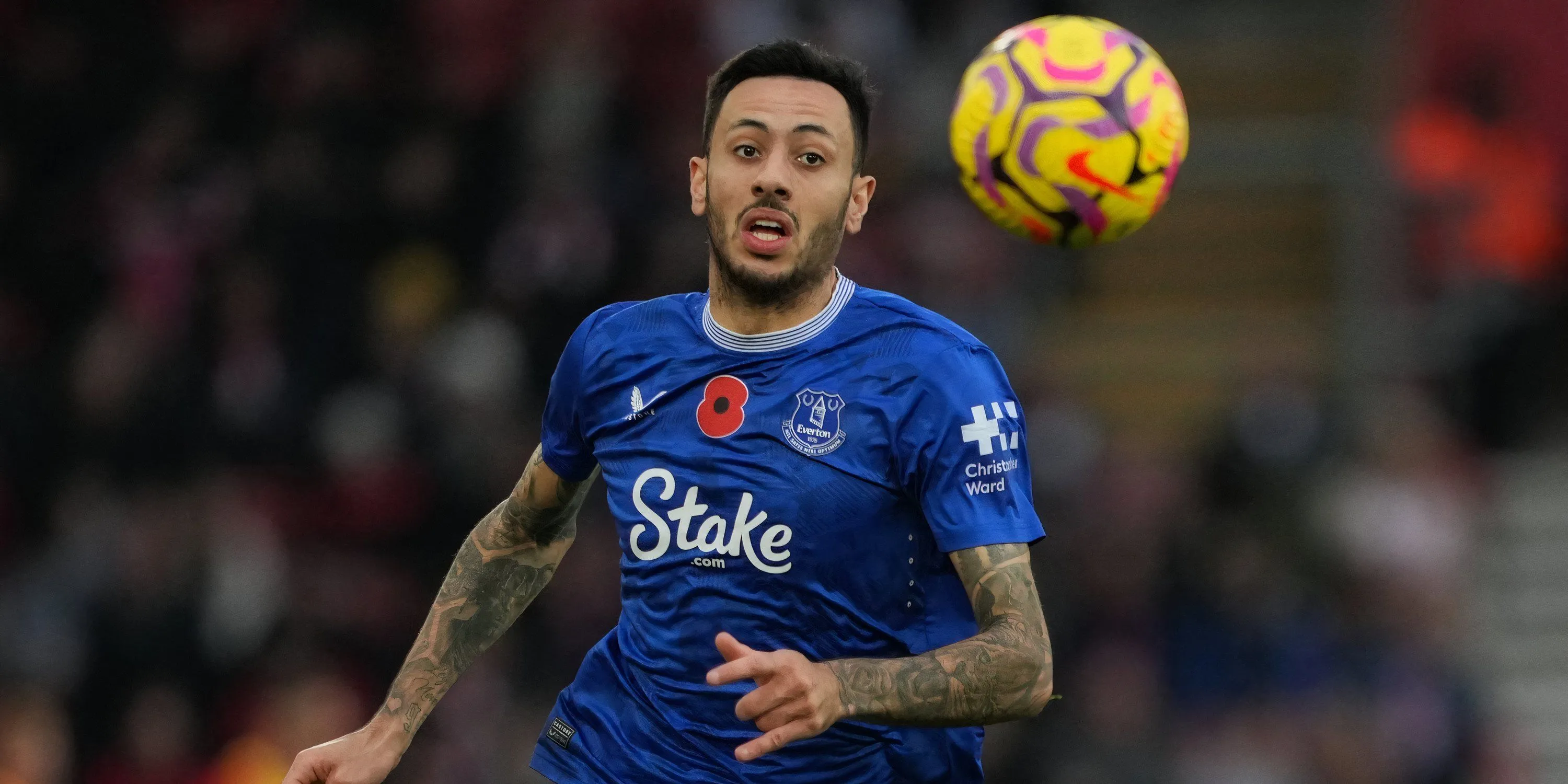 Dwight McNeil trong màu áo Everton tại Premier League