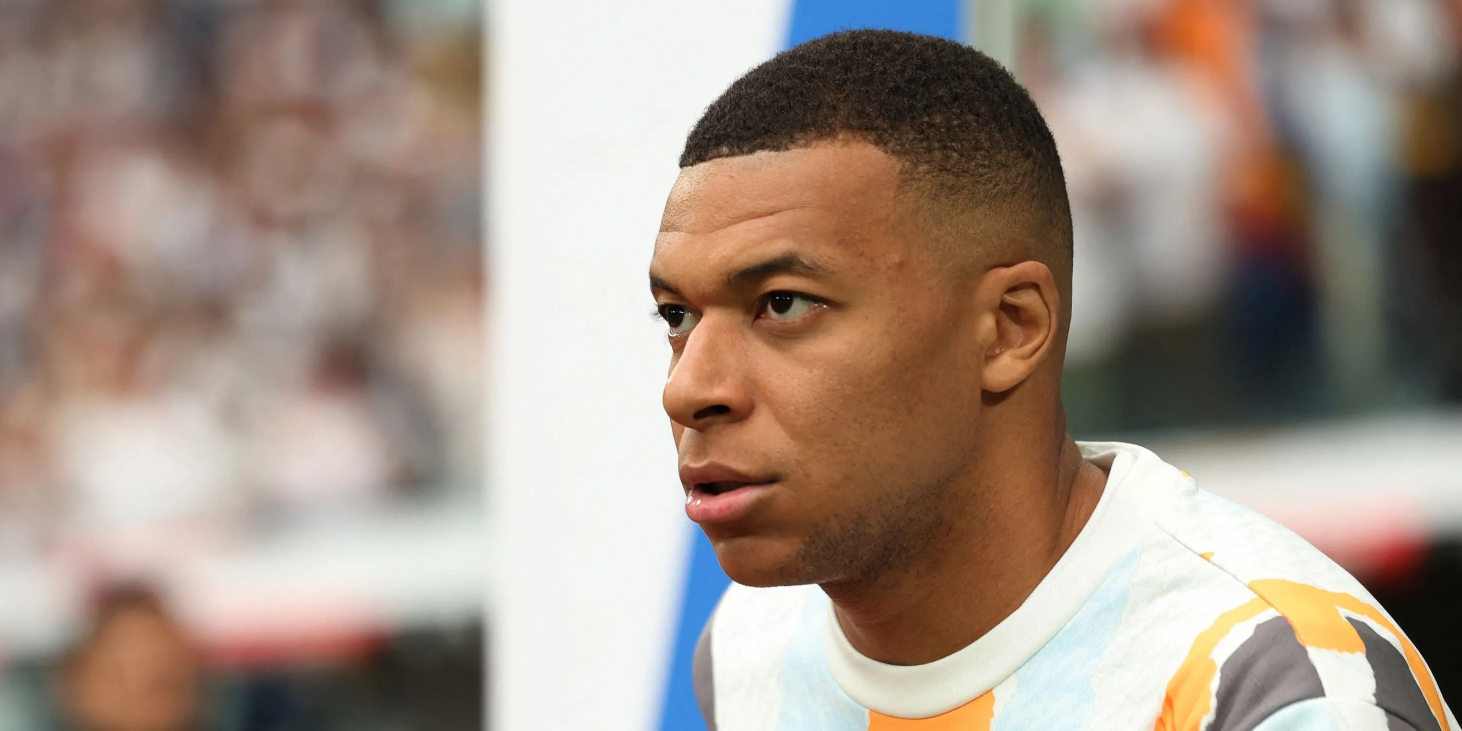 Kylian Mbappé trong màu áo Real Madrid, cầu thủ được so sánh với Viktor Gyokeres