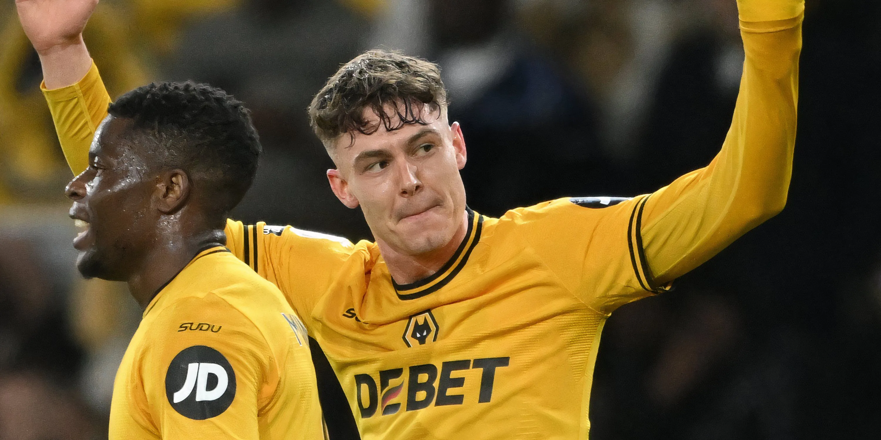 Tiền đạo Jorgen Strand Larsen trong màu áo Wolves tại Premier League