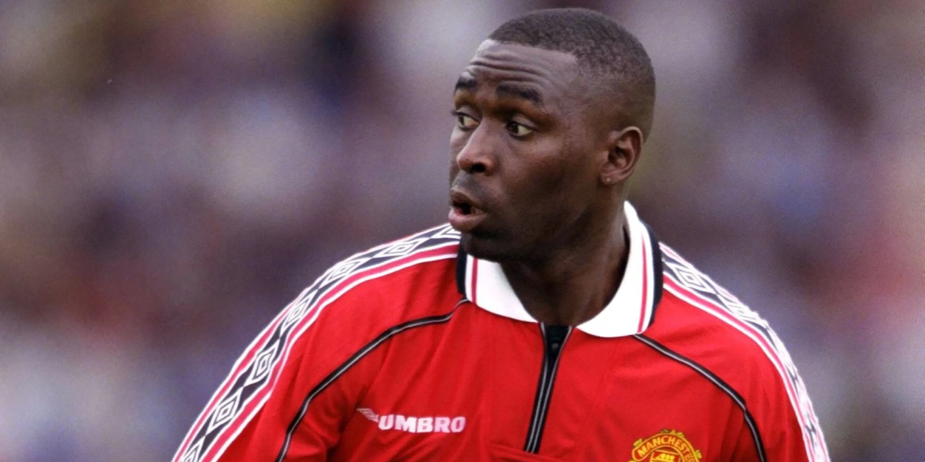 Andy Cole - sát thủ vòng cấm và người hùng của cú ăn ba lịch sử Manchester United.