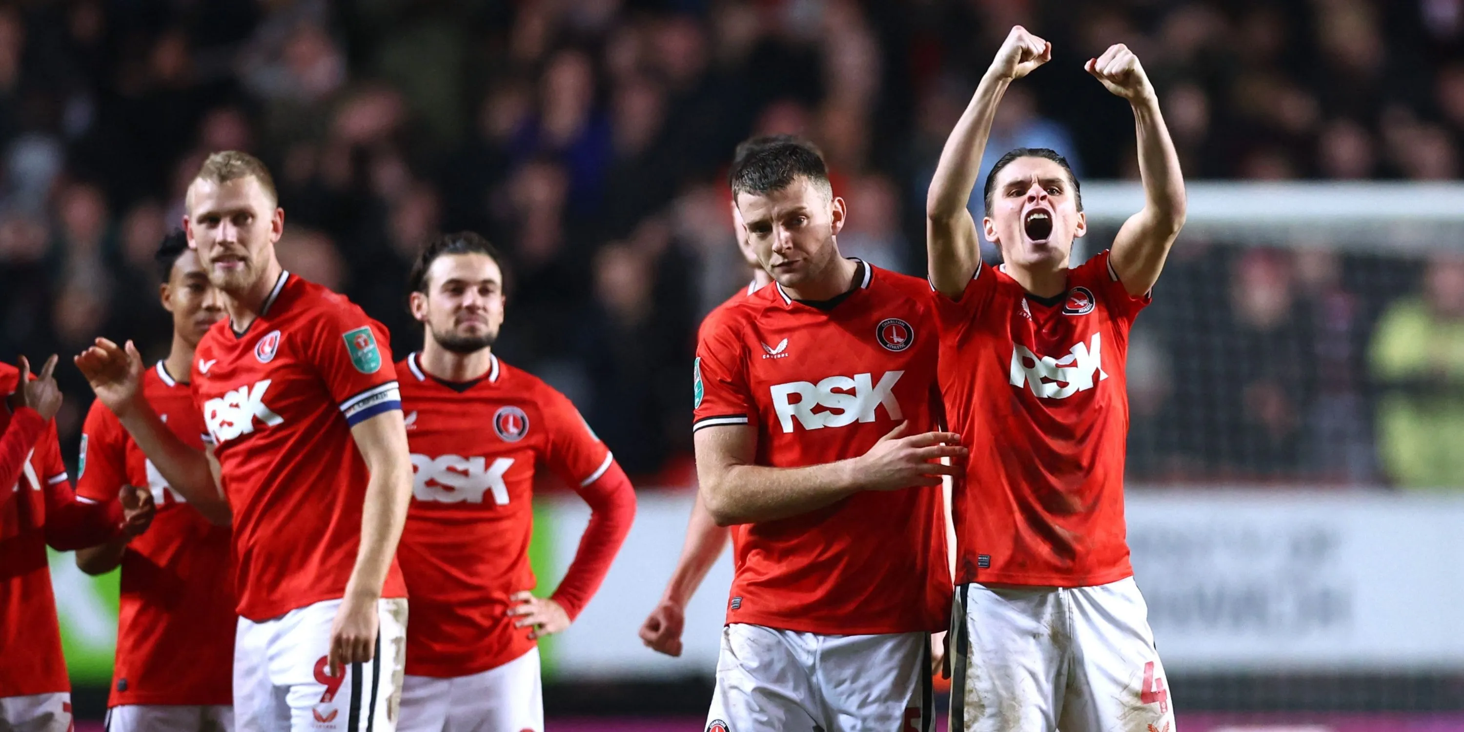 Cầu thủ Charlton Athletic trong trận đấu sân nhà