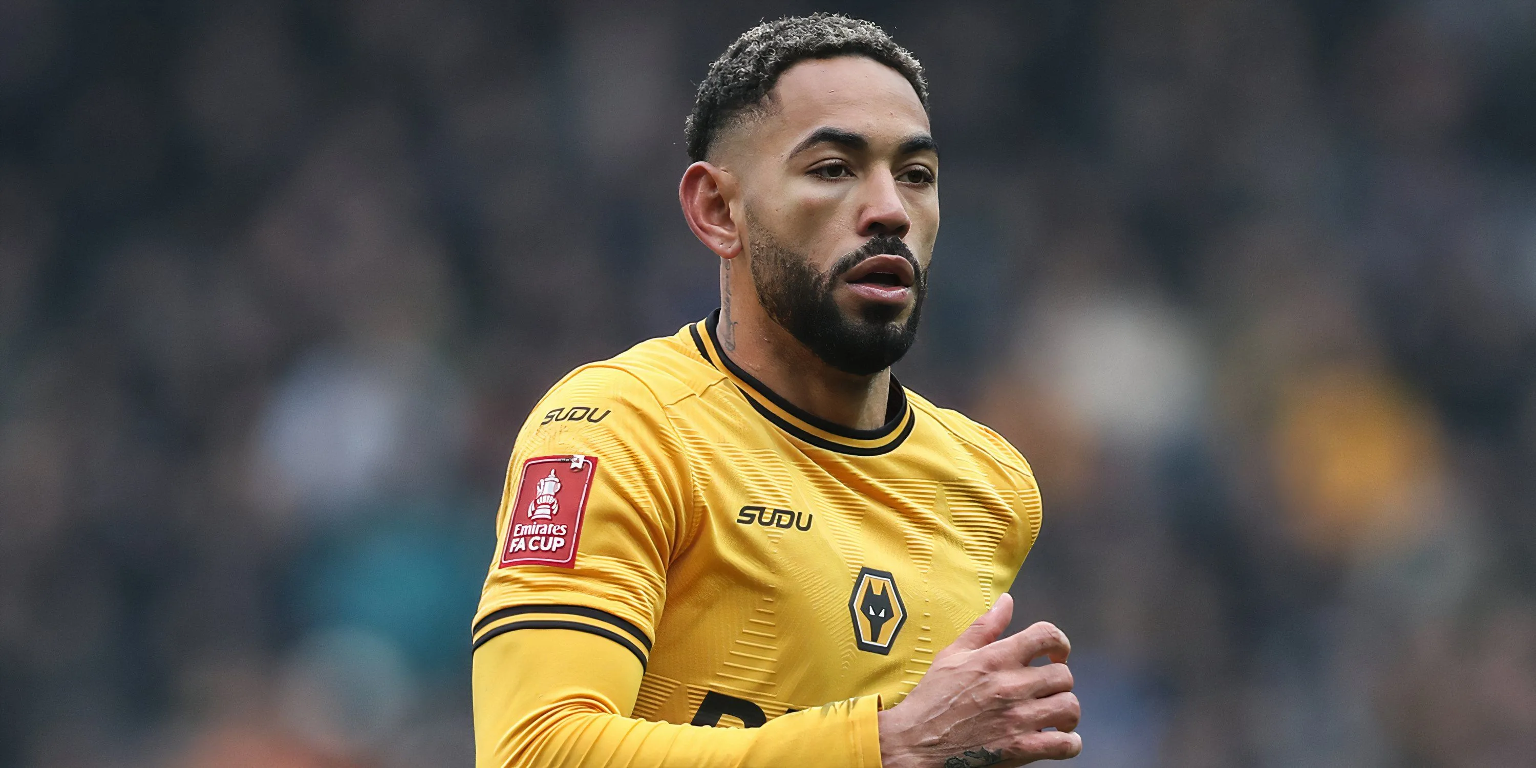 Matheus Cunha trong màu áo Wolverhampton Wanderers trước khi chuyển đến Manchester United