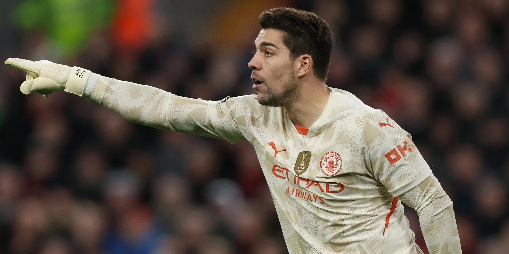 Stefan Ortega, thủ môn Manchester City, thi đấu tại Premier League
