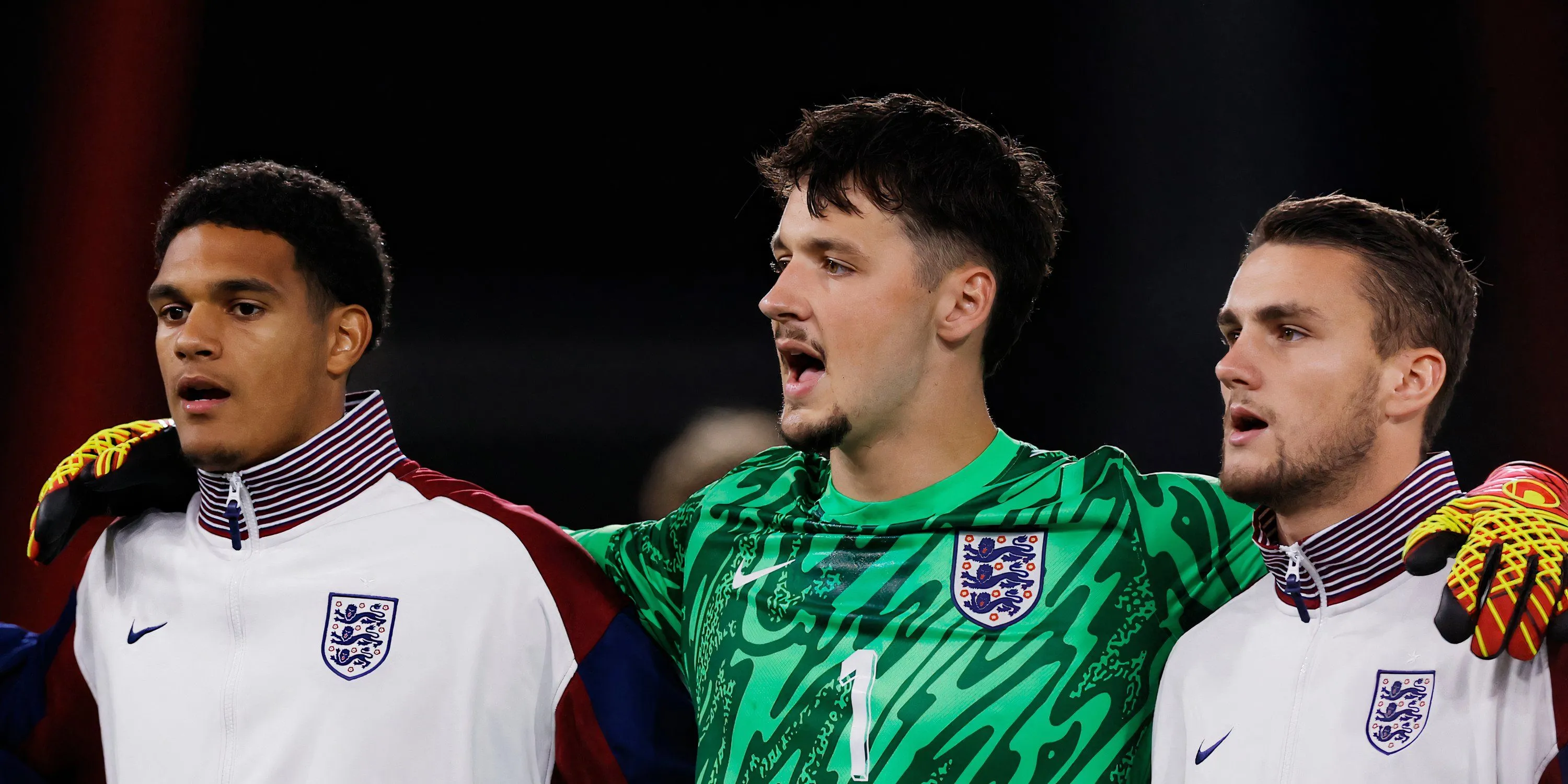 Thủ môn James Trafford rời Burnley để gia nhập Manchester City