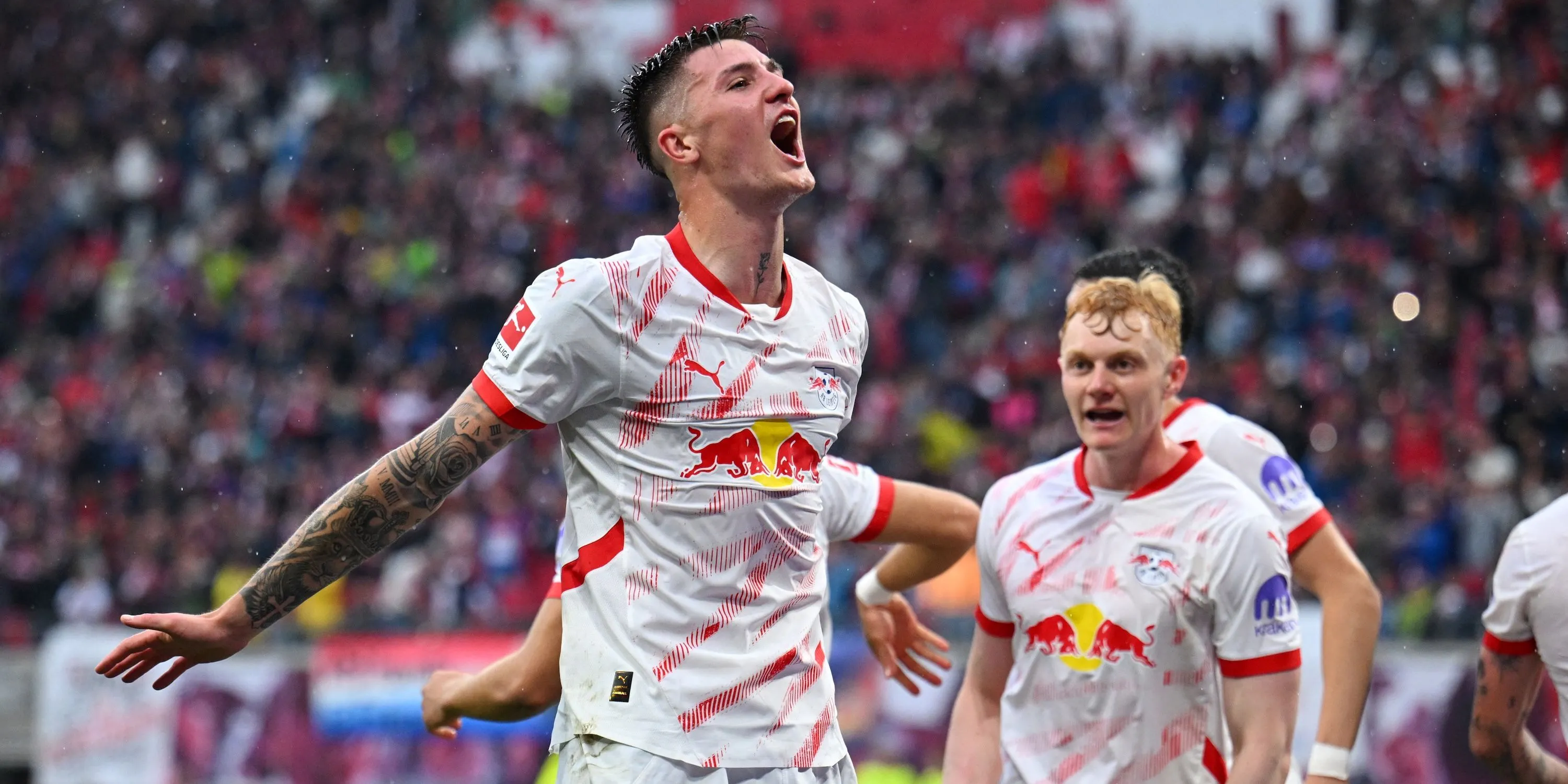 Tiền đạo Benjamin Sesko của RB Leipzig ăn mừng bàn thắng, cầu thủ từng là mục tiêu chuyển nhượng của Arsenal trước Gyokeres