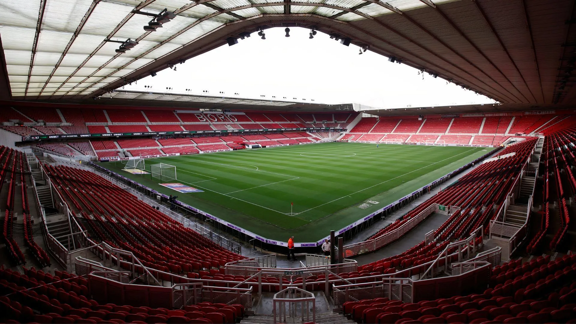 Toàn cảnh sân vận động Riverside của câu lạc bộ Middlesbrough