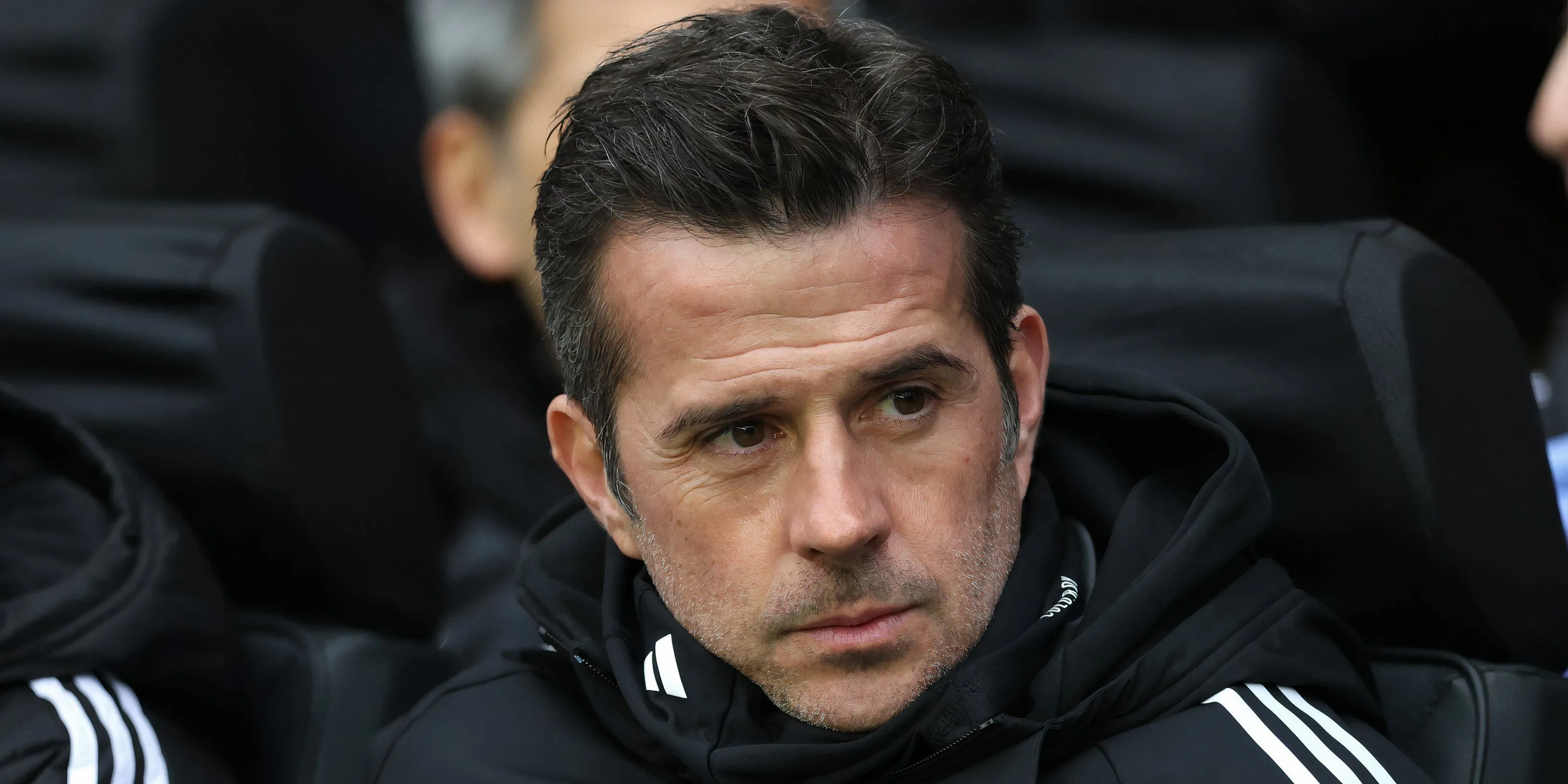 HLV Marco Silva chỉ đạo trận đấu của Fulham tại Premier League.