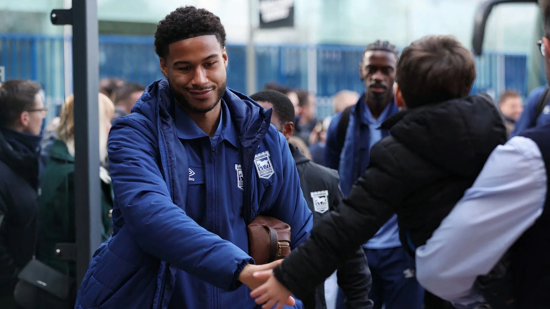 Jens Cajuste trong màu áo Ipswich Town, tiền vệ quan trọng được tái ký hợp đồng cho mượn từ Napoli.