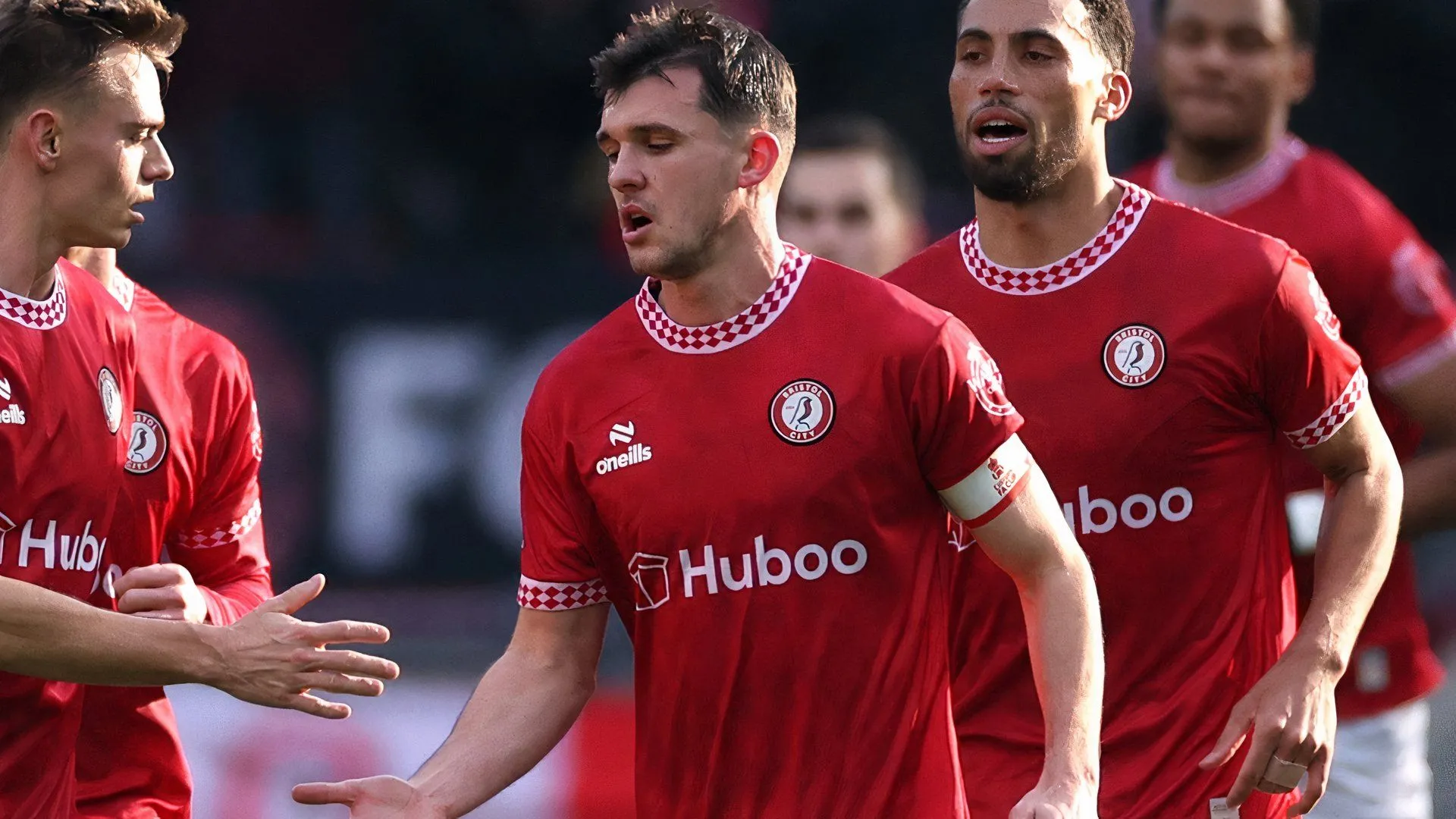 Tiền vệ Jason Knight trong màu áo Bristol City
