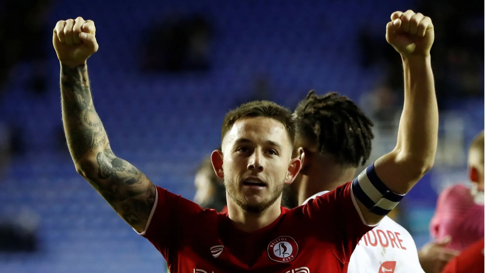 Tiền vệ Josh Brownhill trong màu áo Bristol City